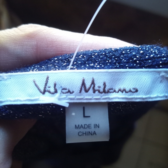 Elegant Navy Off-the-Shoulder Sweater - Picture 2 of 4